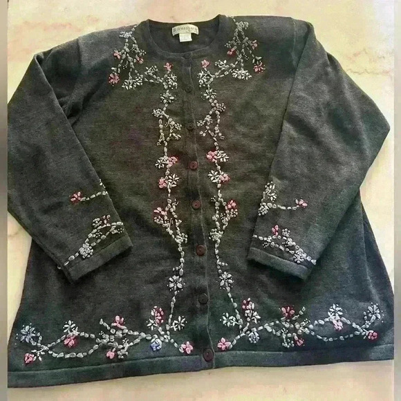 Dress Barn floral embroidered button up gray cardigan sweater womens size 18/20. - Picture 1 of 3